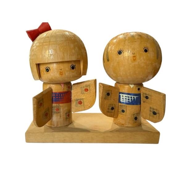 Vintage Kokeshi Dolls Set of 2 Male and Female Japanese Hand Painted - Picture 1 of 4